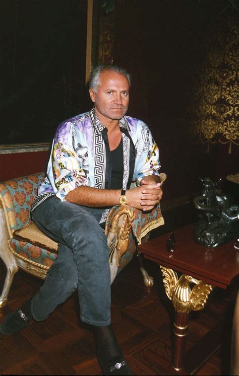 gianni versace fashion designer.